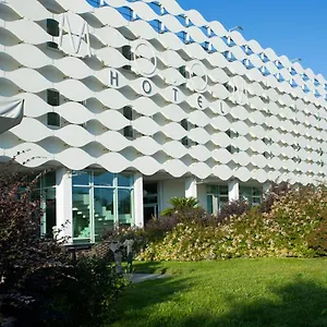 **** Hotel Mo.om Italië