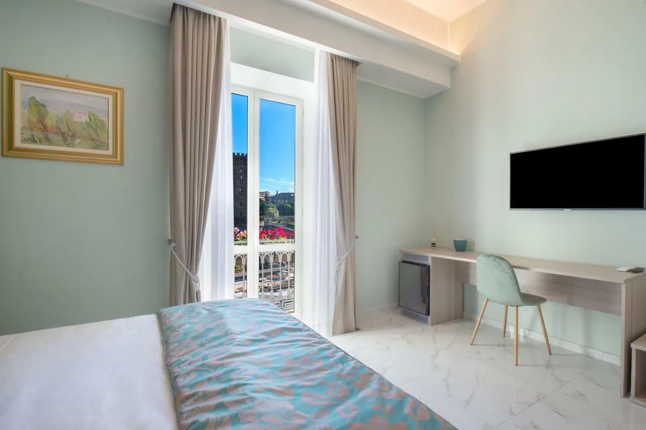 Bed and Breakfast Main - Municipio Napoli