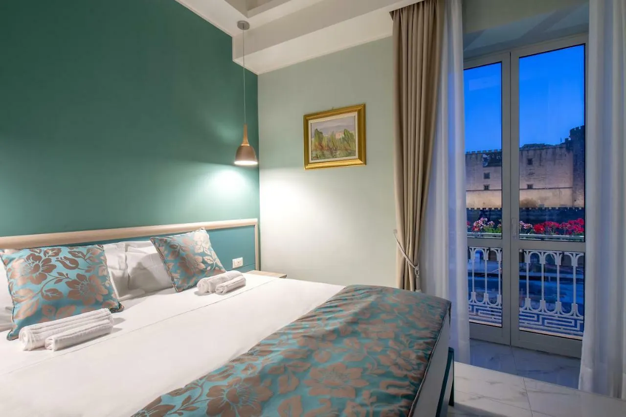 Bed and Breakfast Main - Municipio Napoli 0*,